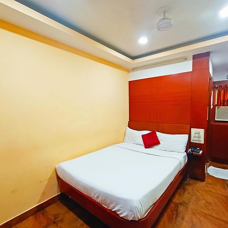 Pavithra Paradise Hotell Bangalore Exteriör bild