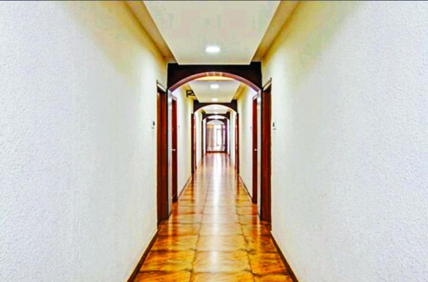 Pavithra Paradise Hotell Bangalore Exteriör bild